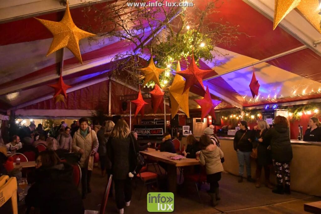 Florenville plaisir d'hiver 2025 > Marhcé de Noel