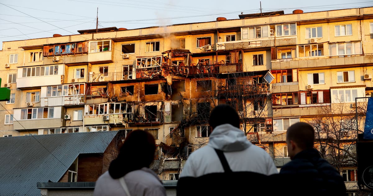 Kyiv ciblé par une vaste attaque russe – Libération