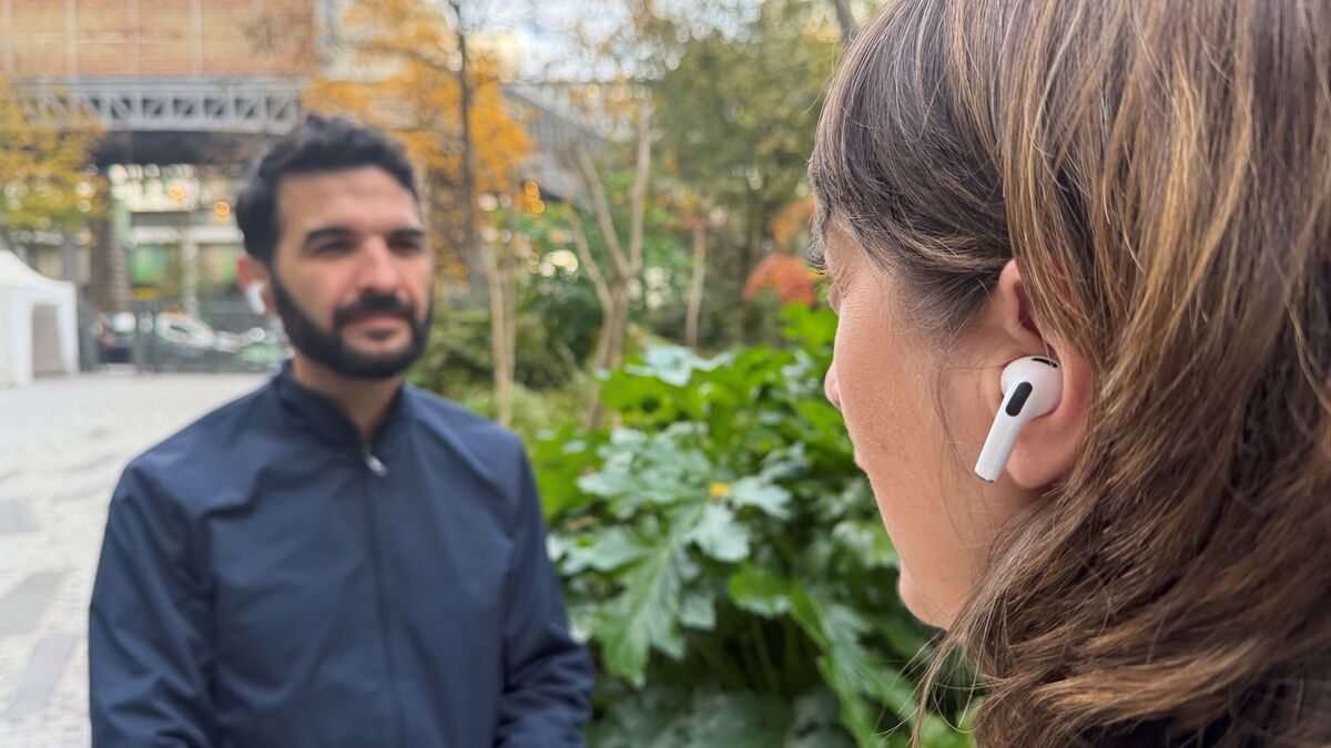 AirPods : la traduction instantanée arrive en France, voici comment l’activer avec Apple Intelligence