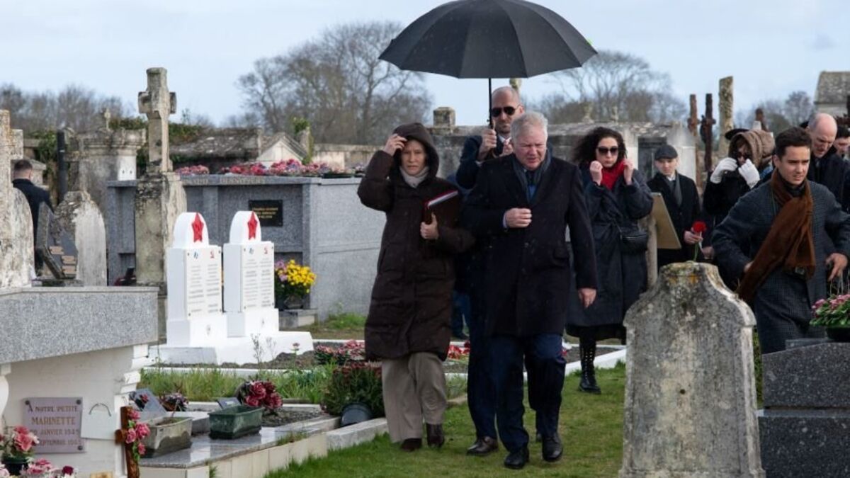 « C’est de la provocation » : l’ambassadeur russe Meshkov a visité le cimetière de Saint-Pierre-d’Oléron pendant vingt minutes