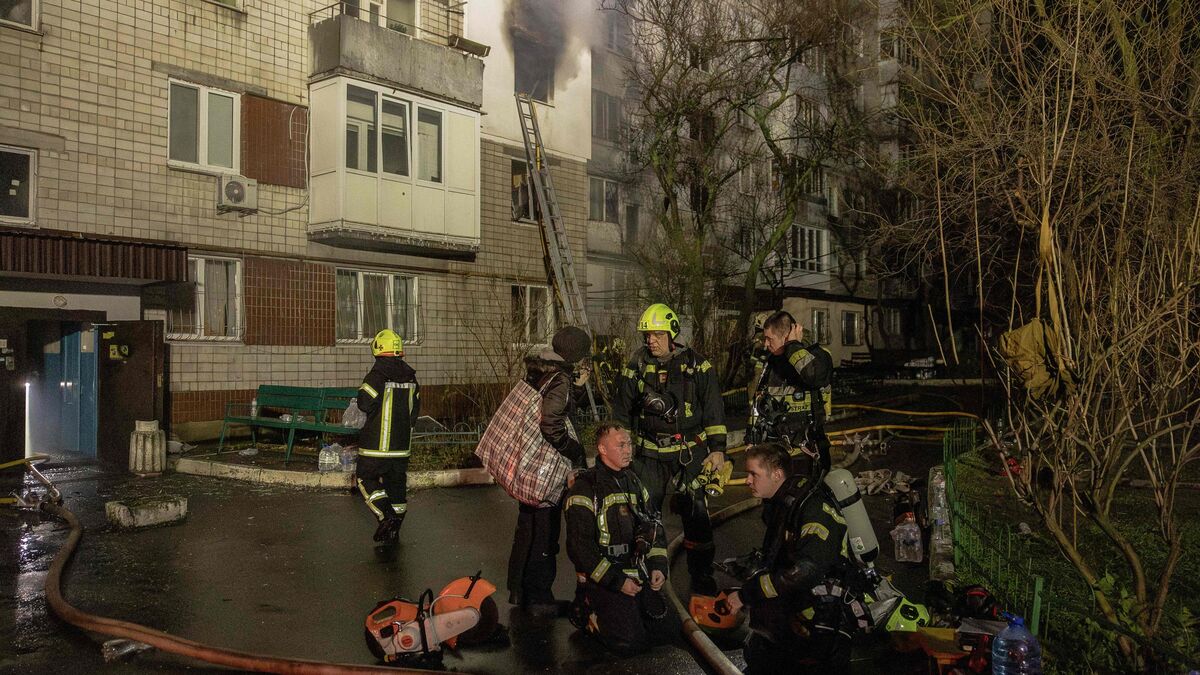 Ukraine : nouvelle attaque de drones russes près de Kiev, alors que s’ouvrent les négociations aux États-Unis sur le plan de paix