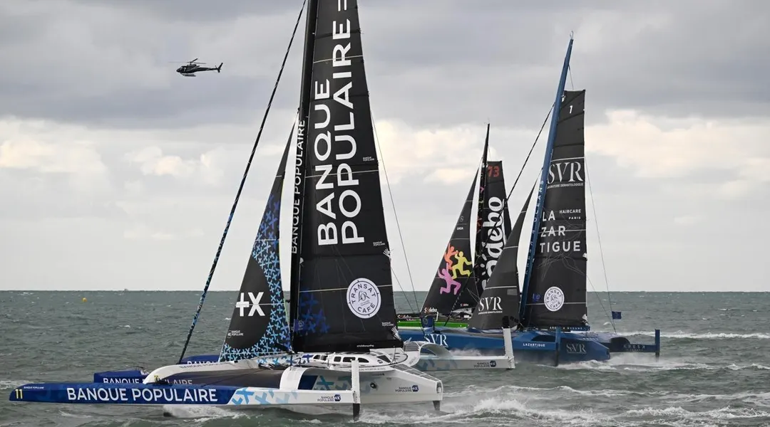 « Exit l’île de l’Ascension » : le parcours des Ultim raccourci sur la Transat Café