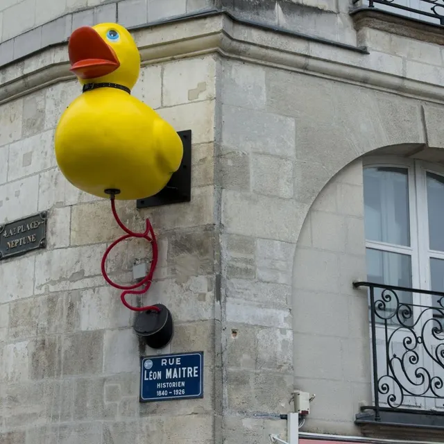 Parmi les enseignes du Voyage à Nantes, « Viva Las Vegas – Love Corner », œuvre de Quentin Faucompré, Olivier Texier et Pascal Lebrain. Archives Gino MACCARINELLI, VAN photo parmi les enseignes du voyage à nantes, « viva las vegas – love corner », œuvre de quentin faucompré, olivier texier et pascal lebrain. © archives gino maccarinelli, van