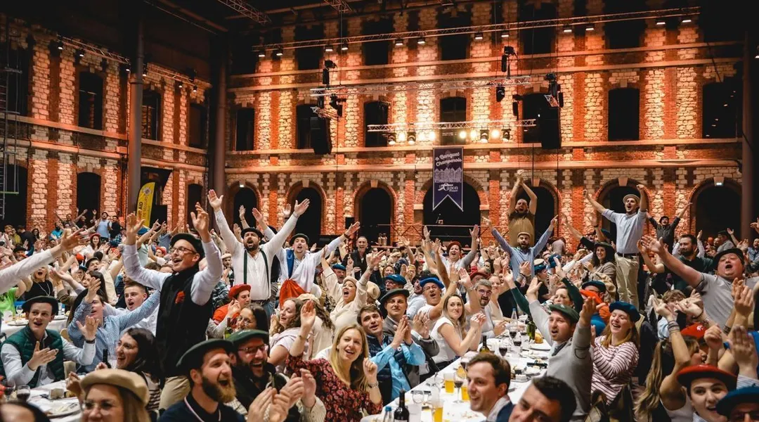 Près de Rennes, un fest-noz et un banquet solidaire pour dénoncer la tenue du banquet du Canon