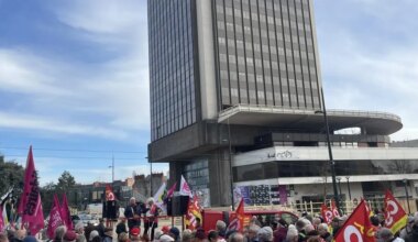 « Arrêtons d’opposer les générations » : inquiets vis-à-vis du budget, 300 retraités en