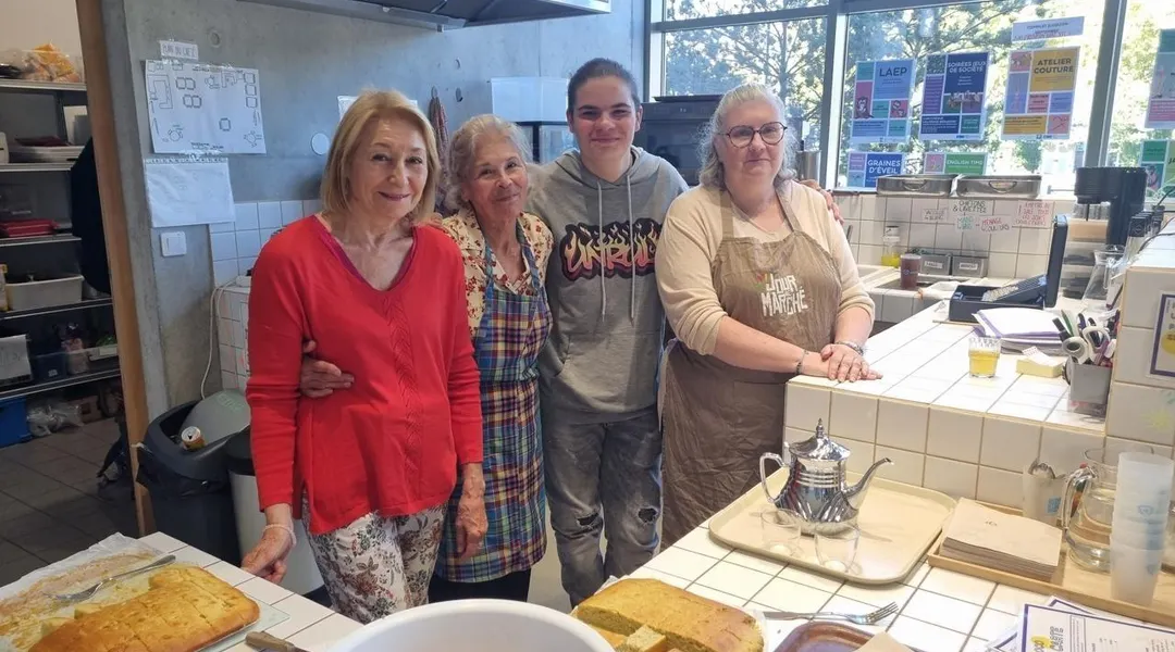 « Les gens viennent se poser ou travailler » : au café Loco, ce quartier de Nantes se retrouve