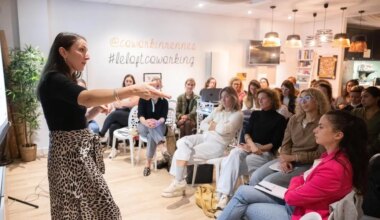 Des réunions entre femmes pour plus d’égalité conjugale