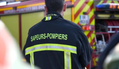 Un camion perd son chargement près de Nantes, des pompiers spécialisés en risque technique se