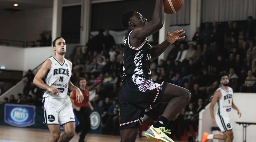 Basket. Nantes replonge Rezé dans ses travers défensifs . Sport