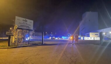 Les pompiers interviennent pour un feu sur le site de Cargill à Crevin, au sud de Rennes . Sport