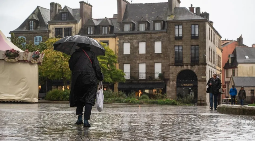 Météo : trois départements placés en vigilance orange pluie-inondation ce samedi