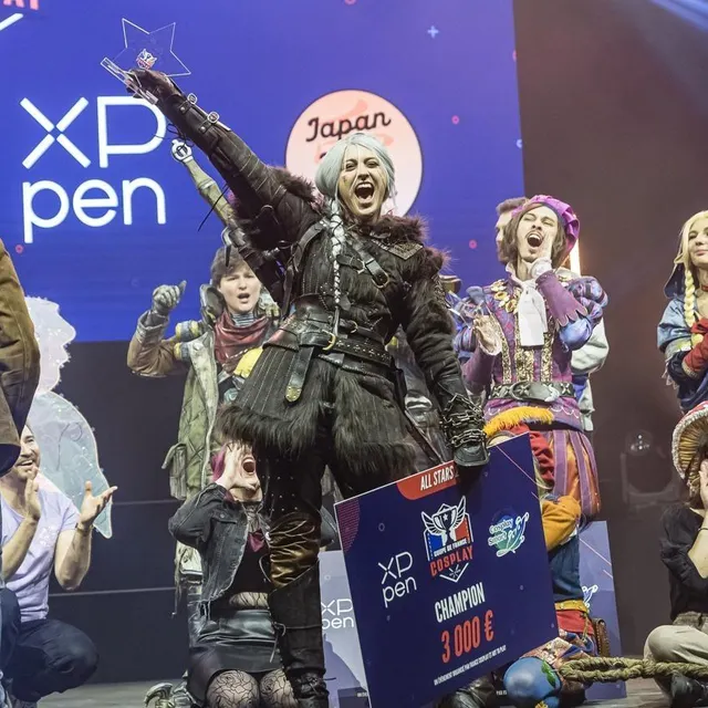 photo les participants à la remise des prix de la coupe de france de cosplay, au salon art to play, à nantes.  ©  photo presse océan-thierry butzbach