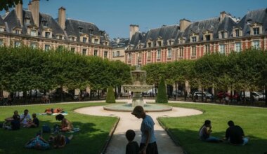 Logements sociaux sur la luxueuse place des Vosges à Paris : le projet est adopté malgré les