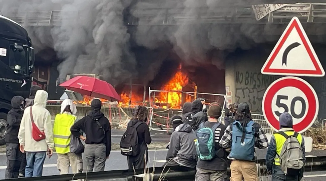 « Jusqu’à 15 km de bouchon sont à craindre » : un délicat chantier pour le pont de