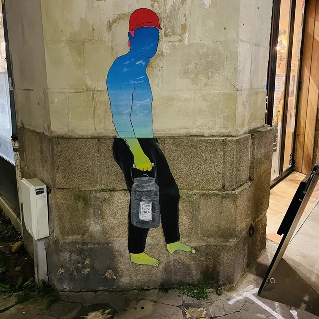 photo « le laitier », signé tehow, est visible à l’angle de la rue de verdun et de la rue saint-pierre, dans le centre-ville de nantes (loire-atlantique).  ©  ouest-france