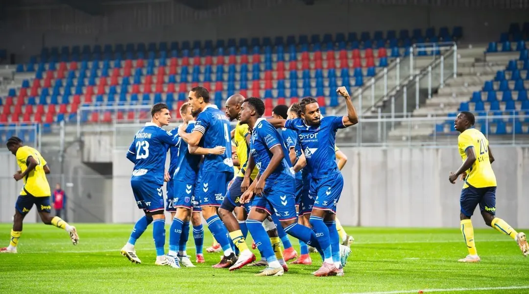 National. Concarneau accroche le nul face à Rouen, après avoir fini à dix . Sport