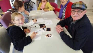 Les cours du jeudi, les punitions… Les élèves découvrent l’école d’antan avec les anciens