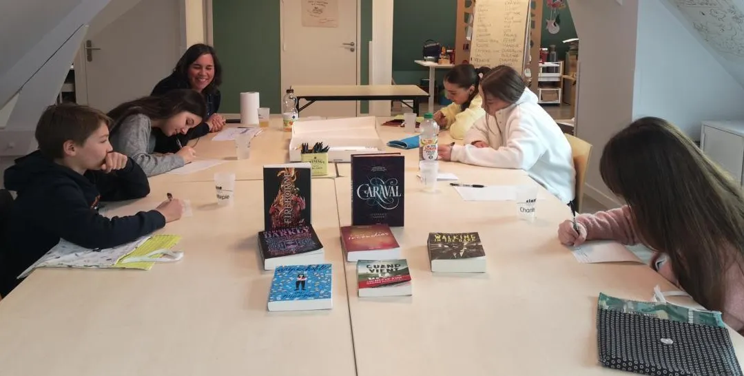 Chantepie. Six jeunes à la médiathèque pour le Breakfast Club