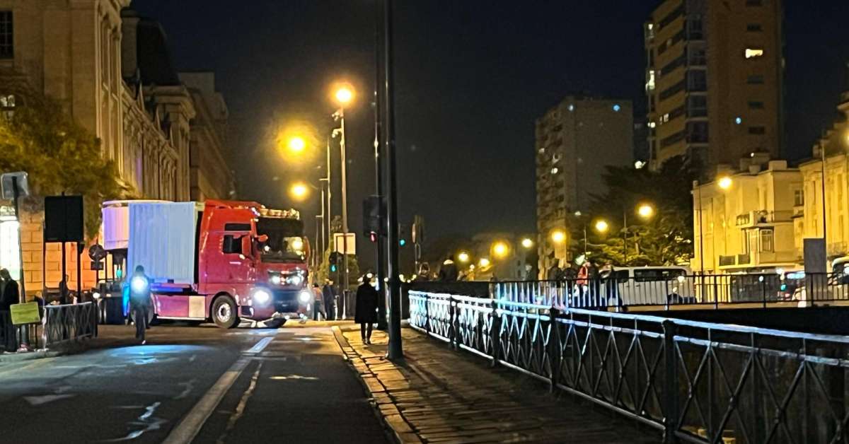 Le camion de la fête foraine met de l’animation avant l’heure !