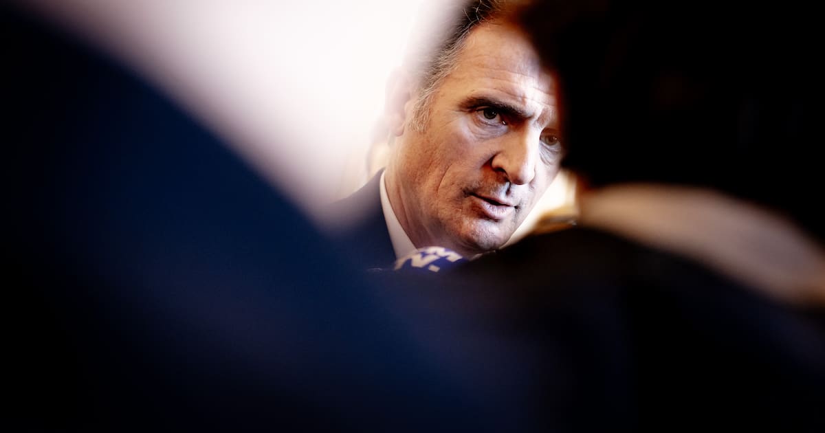 Le maire de Grenoble Éric Piolle demande au patron de SGM de suspendre l’arrivée de Shein dans sa ville – Libération