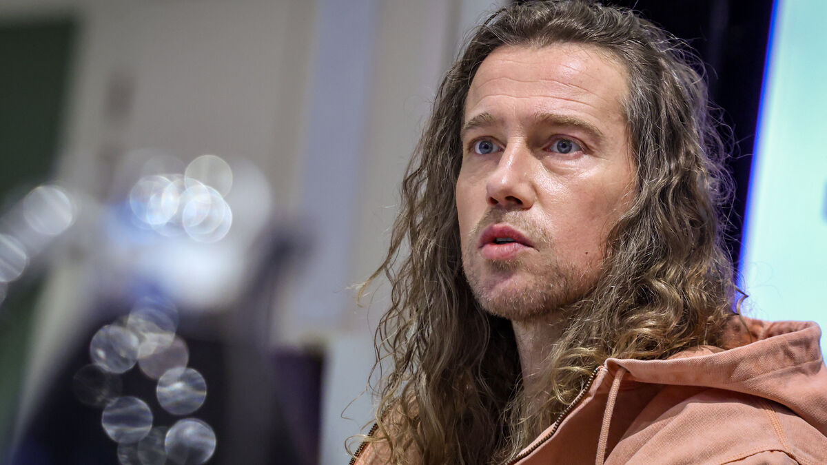 « Je ne veux pas être un poids pour mon fils » : Julien Doré se confie à nos lecteurs avant ses concerts à Paris