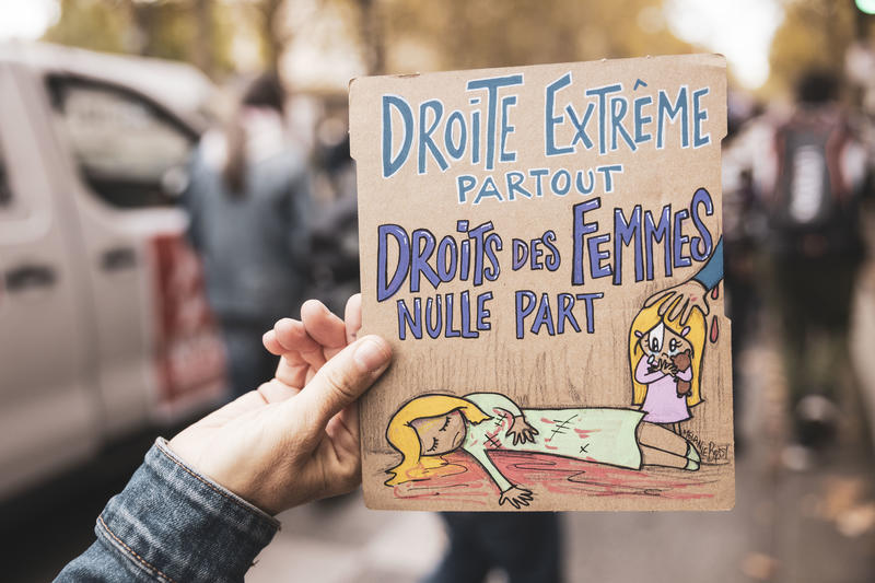 Avortement : Amnesty alerte sur « une vague de politiques régressives » à travers l’Europe