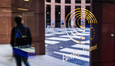 Devoir de vigilance : la droite et l’extrême droite s’allient au Parlement européen et votent « l’omnibus » de la Commission