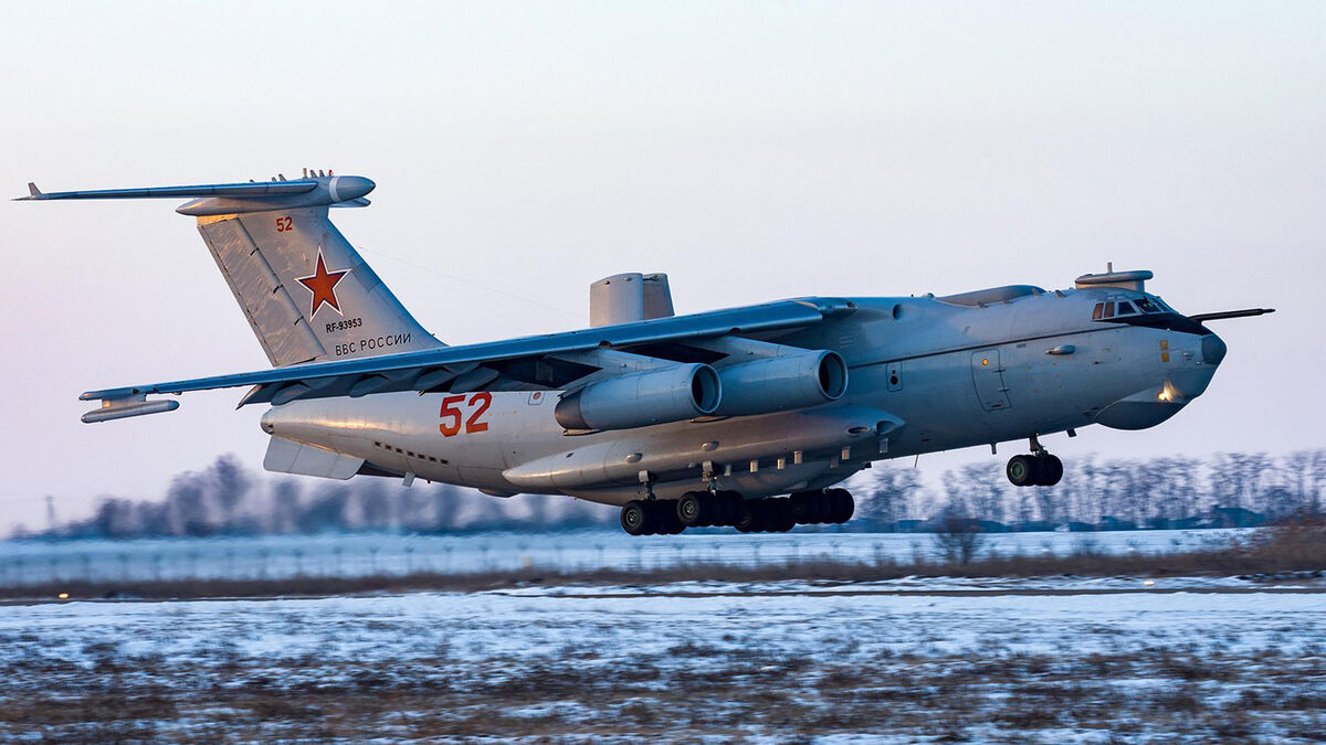 Guerre en Ukraine : Kiev détruit le « laboratoire volant » de l’armée russe A-100LL, qui jouait « un rôle crucial » pour Moscou