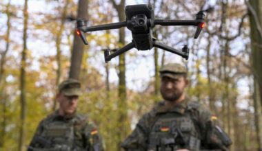 Guerre en Ukraine : des drones russes ciblent des infrastructures en Ukraine, une centrale solaire endommagée