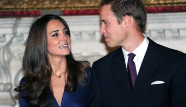 Des regards complices pour le début (officiel) d'une vie à deux.