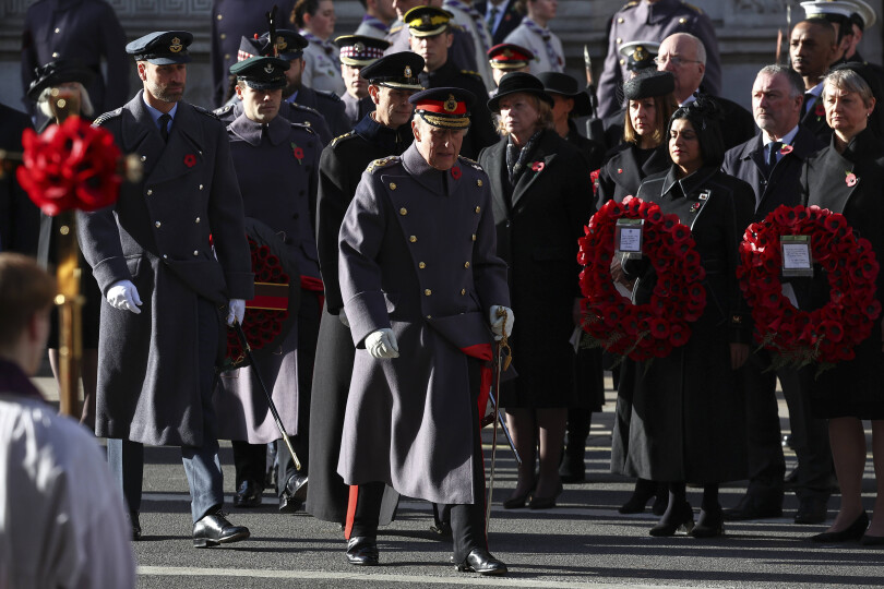 Le prince William, Charles III et le prince Edward