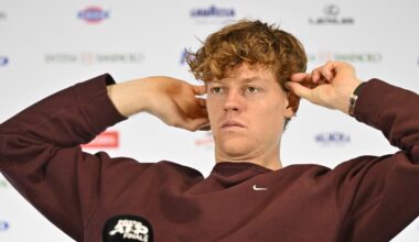 ATP - Finals > Jannik Sinner à un journaliste : "Honnêtement, je ne sais même pas quoi te répondre. Tu me poses des questions qui..."