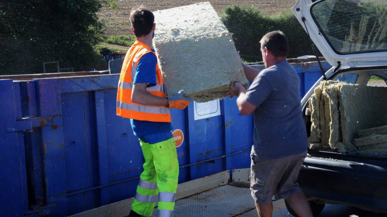 Dépôts sauvages : à qui la faute ?