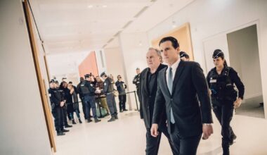 Gérard Depardieu se sépare de son avocat Jérémie Assous – Libération