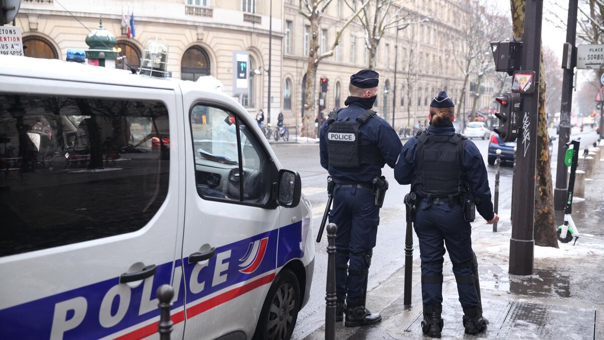 Paris : le braqueur de bijouterie au couteau s’empare de cinq Rolex pour 100 000 euros et prend la fuite en métro