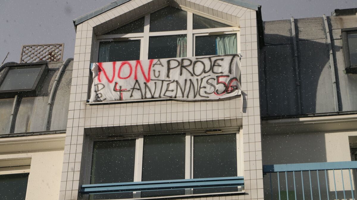 « Bientôt, il n’y aura plus que ça dans le ciel de Paris » : l’inquiétude monte face aux antennes-relais