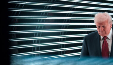 « Des taxes imposées aux Américains » : la Cour suprême sceptique face aux droits de douane de Donald Trump