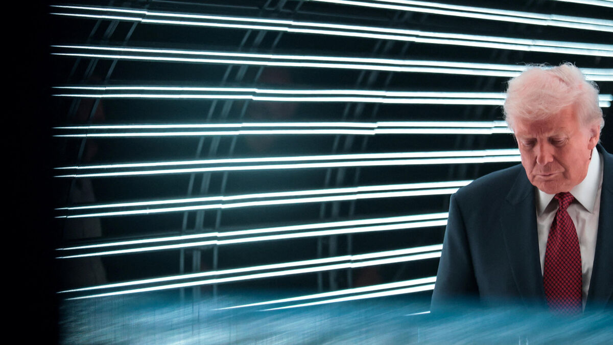 « Des taxes imposées aux Américains » : la Cour suprême sceptique face aux droits de douane de Donald Trump