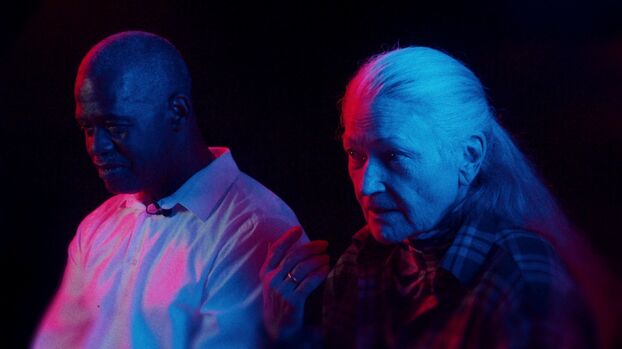 Daniel Fourneuf et Françoise Hautot ont été associés et gérants de Ticaret, une friperie devenue boutique spécialisée et vitrine de la culture hip-hop à Paris. Capa presse/Boom films/Canal +