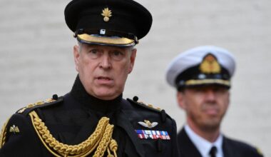 Royaume-Uni : le gouvernement va retirer à l’ex-prince Andrew « le dernier titre militaire qu’il détient »