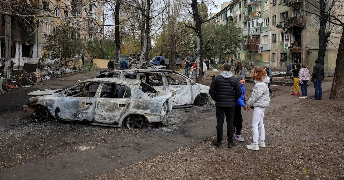 six morts dans des bombardements russes, Kyiv répond en frappant un port de la Mer Noire – Libération