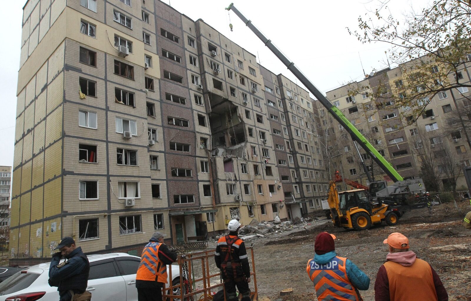 Guerre en Ukraine : après l’une des attaques « les plus graves pour le secteur énergétique », le réseau électrique toujours à la peine