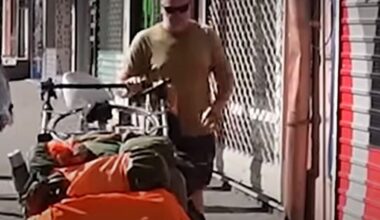 Après 58 000 km et 28 ans à marcher, un Britannique veut boucler son tour du monde en marchant dans le tunnel sous la Manche