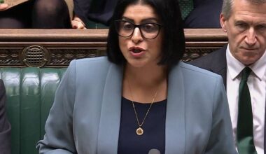 Au Royaume-Uni, Shabana Mahmood, la travailliste qui rogne sur le droit d’asile – Libération