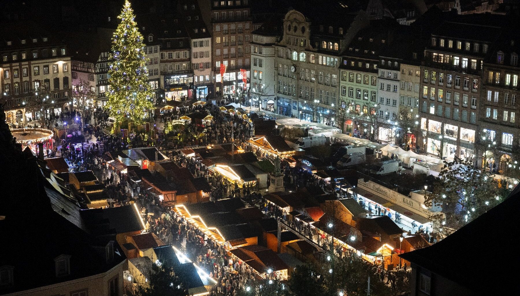 enquête ouverte après la découverte d'une arme près du marché de Noël