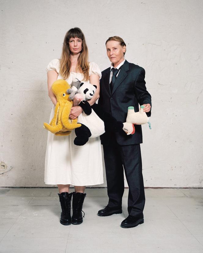 L’Ukrainienne Iuliia Loboda et la Russe Zhanna Agalakova partagent l’affiche de la pièce « La Haye », de Sasha Denisova.