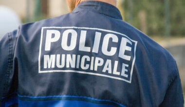 armée d'un couteau, elle sème la panique dans une rue de Six-Fours