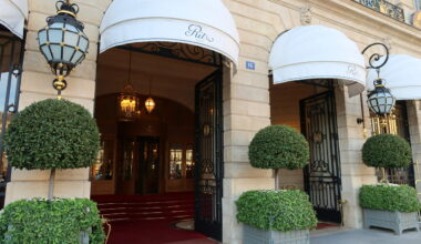 Un employé de l'hôtel Ritz Paris secoue le prestigieux 5 étoiles en justice après avoir été licencié