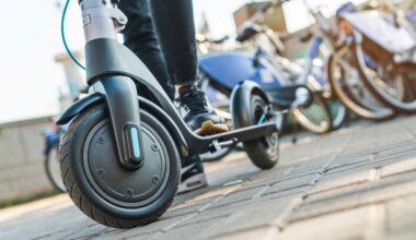 Au guidon d'une trottinette trafiquée et sur une voie de Teor à Rouen, il fonce sur les policiers