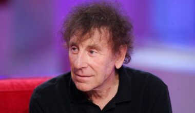 Alain Souchon : sa maison en Bretagne les pieds dans l'eau pas très loin de celle d'une autre star